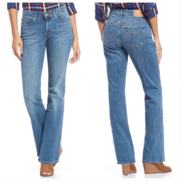 NEW Levi’s Classic Bootcut Jeans Light Wash - Picture 1 of 5